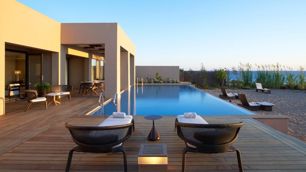 Spotlight: Romanos Resort Costa Navarino