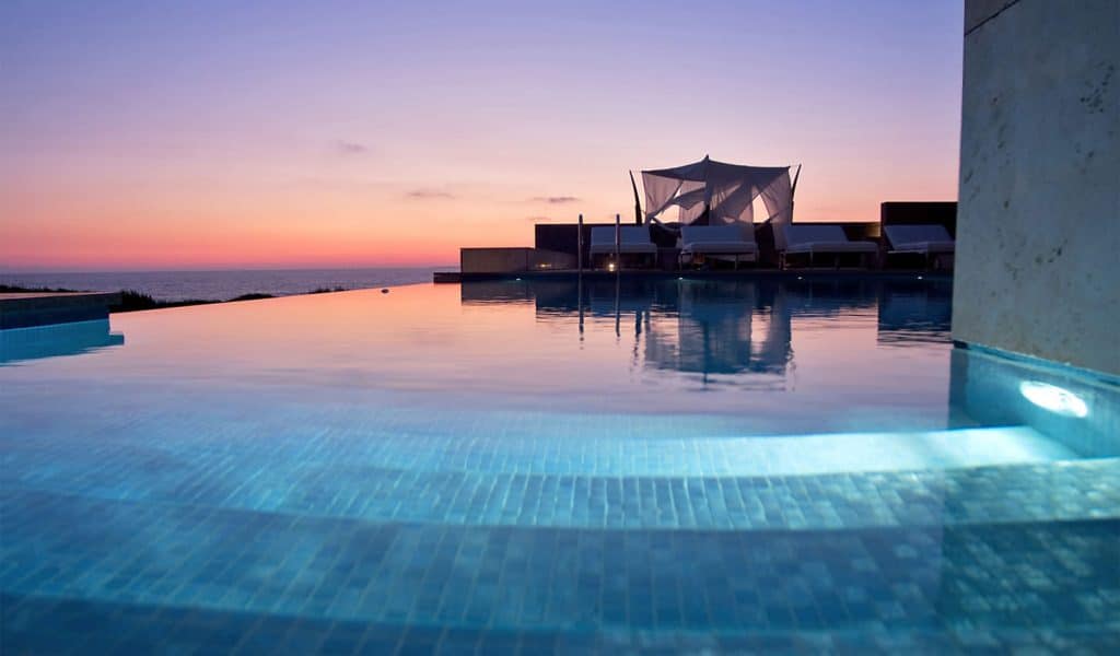 Spotlight: Romanos Resort Costa Navarino