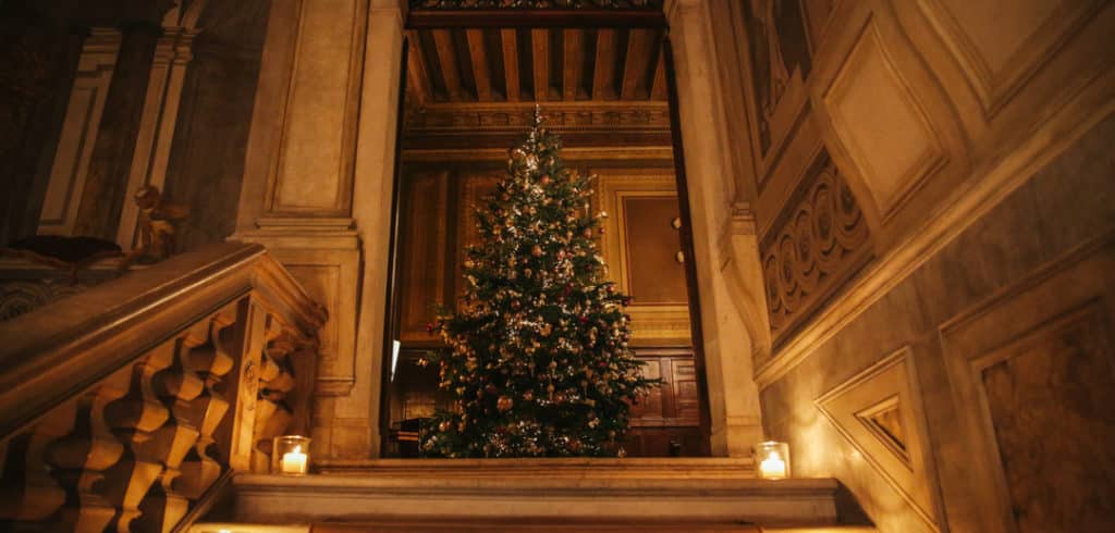The Most Luxurious – and safe – ways to celebrate the holidays this year